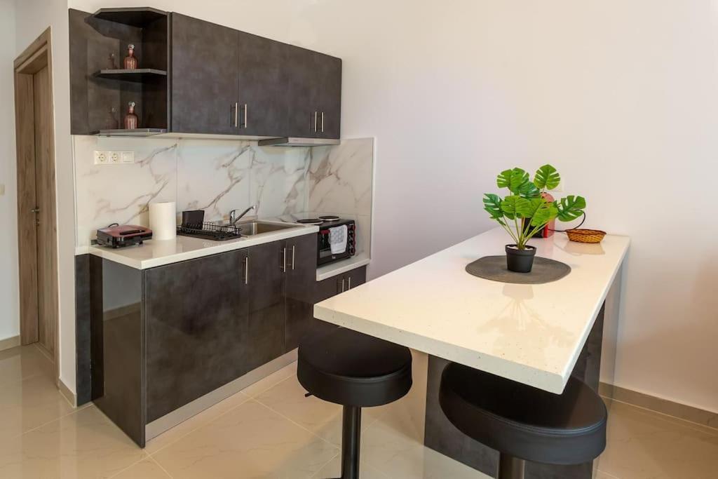 Elegant Apartment Thessaloniki Exterior photo